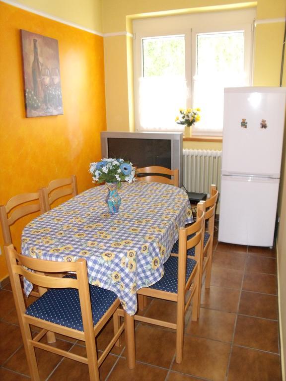 Viola Vendeghaz Lägenhet Kehidakustány Exteriör bild
